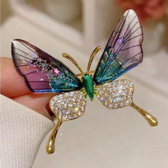 Elegant Butterfly Brooch with Purple and Green Wings - Picture 3 of 4
